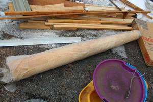 lot 128 image: Wood Column