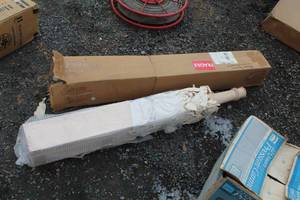 lot 129 image: Hard Maple Wood Newel Post