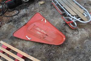 lot 165 image: Vintage Blazon Sno Wing Metal Sled