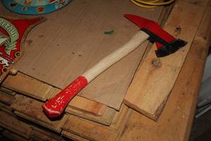 lot 380 image: Wood Handle Fire Axe with Blade Cover