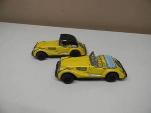 lot 4 image: VINTAGE 1950s JAPAN TIN TOY FRICTION LITHO MG #4520 - HARDTOP & CONERTIBLE - NICE SET - APPROX 5 - GREAT PIECES - SEE PICTURES