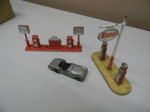 lot 7 image: Vintage Dinky Toy #781 Esso Petrol Pump Station - Tootsie Toy Triumph TR-3 - Vintage Tootsie Toy Service Gas Pump Island wOil Can Display & Water Jug 1960s - AWESOME PIECES - SEE PICTURES