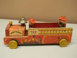 lot 57 image: Vintage Fisher Price Winky-Blinky Fire Truck 200 Wooden Pull Toy 1950s - VERY COOL - SEE PICTURES