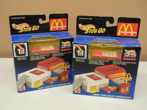 lot 65 image: VINTAGE 1994 HOTWHEELS McDONALDS STO & GO RED MUSTANG - NEW IN BOX - NICE SET - SEE PICTURES