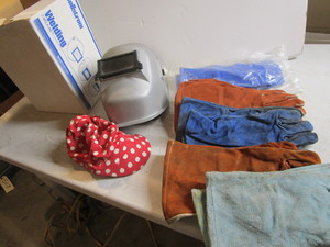 Welding Gloves & Helmet