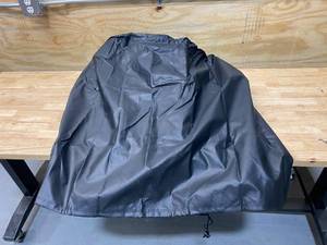lot 72 image: Outdoor Cover