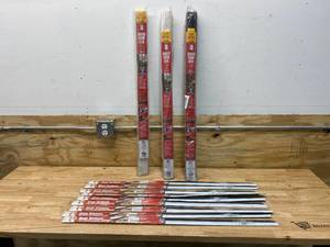 lot 78 image: Lot of 12- Door Seals