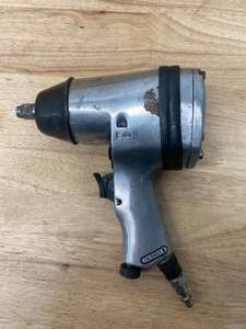 lot 96 image: DEVILBISS AT10 12 Impact Wrench