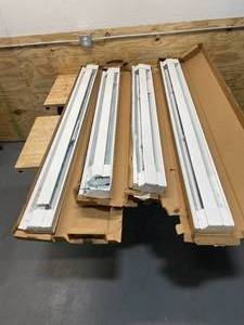 lot 115 image: DIMPLEX Lot of 4 Electric Baseboards