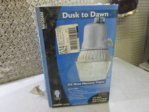(F-0) Outdoor Dusk to Dawn Area Lig...