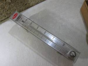 (F-0) Dwyer SCFH Air Flow Meter...