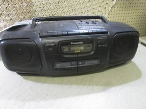 (D-3) Panasonic Portable Stereo CD ...