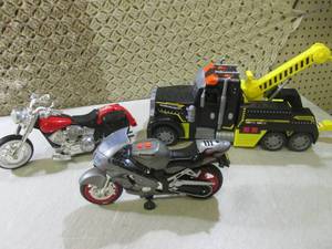 (EW5) 2 Toy Motorcycles and Tow Tru...