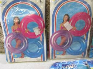 (CS) Float Tubes and Arm Band Float...