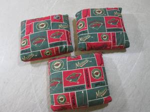 (EC1) Minnesota Wild Corn Hole Bags...