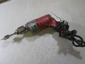 (G-1) Milwaukee Magnum Holeshooter ...