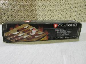 (EC1) 8pc Steak Knife Set...