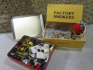 (EC1) Sewing Accessories and a Lot ...