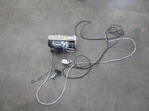 lot 7 image: 1ST SHOP TUFF WINCH