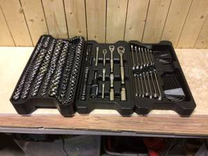 Husky Mechanics Tool Set in Connect Trays (270-Piece) Customer Returns See Pictures
