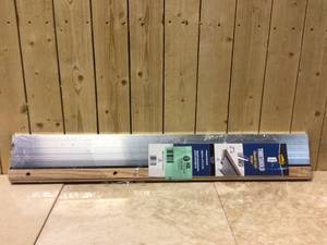 M-D Building Products 3 ft. x 5-58 in. x 1-18 in. OakAluminum Threshold Customer Returns See Pictures