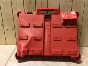Milwaukee PACKOUT 11-Compartment Impact Resistant Portable Small Parts Organizer  See Pics Small Damage Customer Returns See Pictures