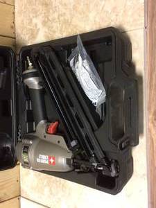 Porter-Cable 15-Gauge Pneumatic 2-12 in. Angled Nailer Kit Customer Returns See Pictures&nbsp