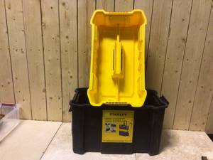 lot 27 image: Stanley Essential Rolling Tool Box Customer Returns See Pictures