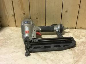 lot 42 image: Portable Cable Nailer Used Customer Returns See Pictures