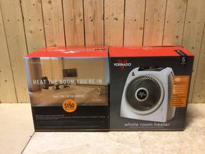 lot 60 image: Lot of 2 Assorted Small Fans Customer Returns See Pictures