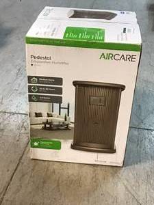 lot 64 image: Pedestal Evaporative Humidifer Customer Returns See Pictures