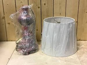 lot 85 image: Lamp See Pictures