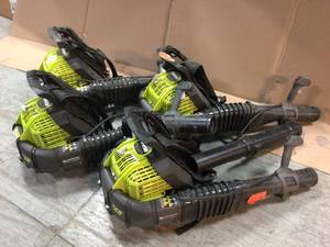lot 109 image: Lot of 4 Ryobi Backpack Leaf Blowers Customer Returns See Pictures