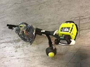 RYOBI 4-Cycle 30cc Attachment Capable Curved Shaft Gas Trimmer Customer Returns See Pictures
