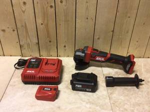 Skil PWRCore Brushless 20V Cordless 4-12 in. Angle Grinder Kit w 5.0Ah Lithium-ion Battery, PWRAsst USB Adapter and Charger Customer Returns See Pictures