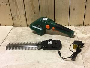 Scotts 7.2-Volt Lithium-Ion Cordless Grass and Shrub Shear - 2 Ah Battery and Charger Included Customer Returns See Pictures