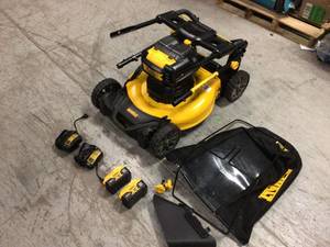 Dewalt 21.5 in. 20-Volt MAX Lithium-Ion Cordless Battery Walk Behind Push Mower - 2 batteries and 2 chargers see pictures customer returns