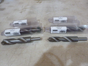 lot 17 image: 4 Heavy Duty Slow Spiral Masonry Drill Bits