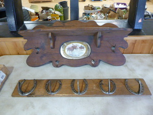 lot 43 image: 2 CoatHat Racks