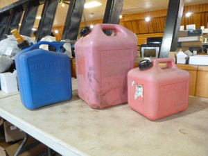 lot 72 image: 3 Gas Cans