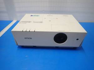 Epson&nbsppowerlite 6110i Projector  1024 x 768 native resolution  3500 ANSI lumen bulb  includes power cable