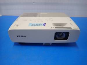 Epson&nbspPowerLite 825 Projector  1024 x 768 native resolution  3000 ANSI Lumens bulb  includes power cable
