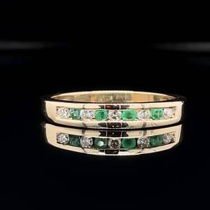 Classic Elegance Estate Round Natural Emerald & Diamond Channel Band Ring in Yellow Gold $1,550 Retail