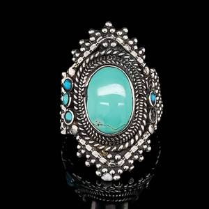 Vintage Southwestern Green Turquoise Antique Finish Highly Textured Horn Estate Ring