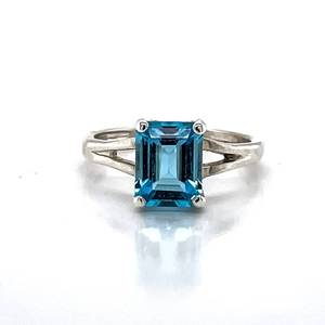 Beautiful Rectangle Cut Blue Topaz Solitaire Split Shoulder Estate Ring