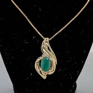 Estate Emerald Elegance Oval Natural Emerald & Diamond Accent Love Knot Swirl Pendant Necklace in Yellow Gold $880 Retail