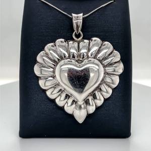 Vintage Estate Puffed Double Heart Flower Pendant Necklace in 925 Sterling Silver
