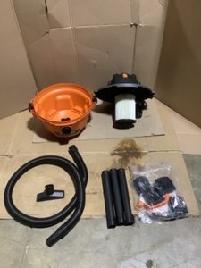 RIDGID 6 Gal. 3.5-Peak HP NXT WetDry Shop Vacuum with Filter, Hose and Accessories. See Pictures