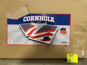 lot 4 image: Cornhole Stars and Stripes 2 x3 customer return see pictures