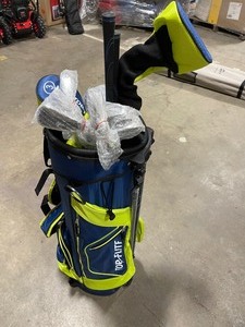 lot 10 image: Top Flite Junior Light not  Used Golf Set missing pcs customer returns see pictures